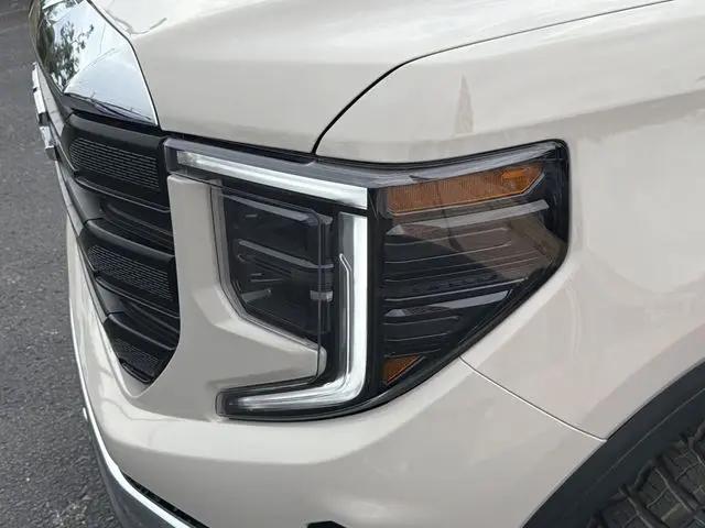2026 GMC Sierra 1500 Crew Cab, Standard Bed, Pro, 4WD