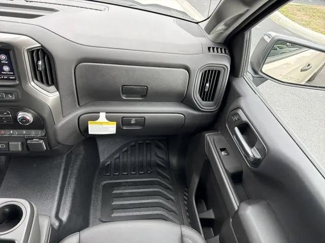 2026 GMC Sierra 1500 Crew Cab, Standard Bed, Pro, 4WD