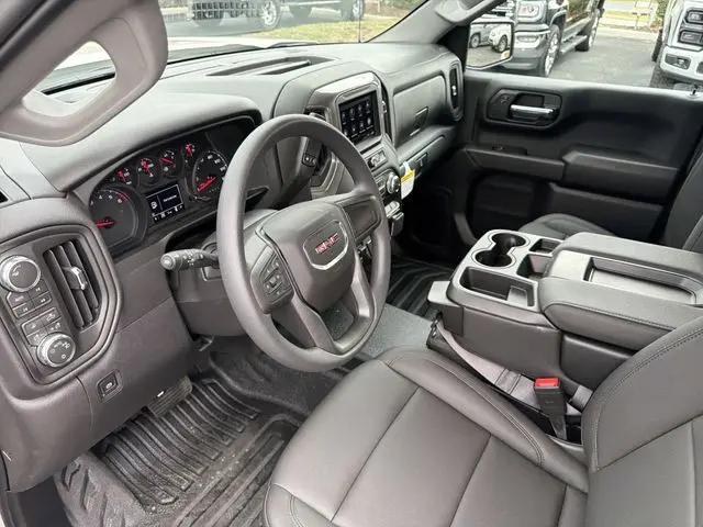 2026 GMC Sierra 1500 Crew Cab, Standard Bed, Pro, 4WD