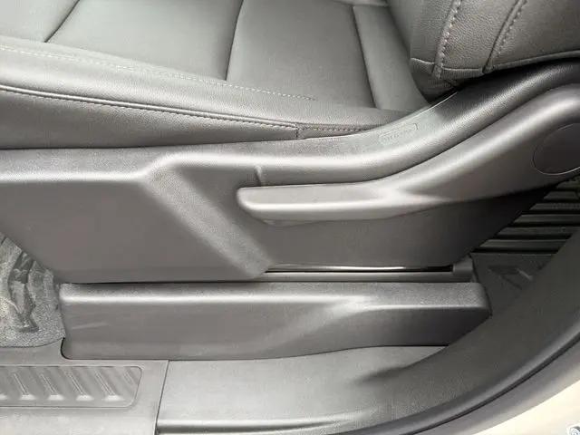 2026 GMC Sierra 1500 Crew Cab, Standard Bed, Pro, 4WD