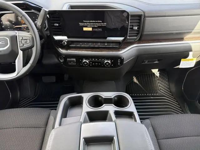 2026 GMC Sierra 1500 Crew Cab, Standard Bed, SLE, 4WD