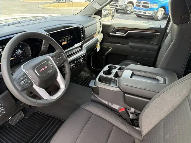 2026 GMC Sierra 1500 Crew Cab, Standard Bed, SLE, 4WD