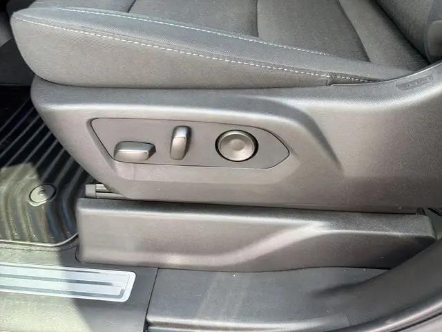 2026 GMC Sierra 1500 Crew Cab, Standard Bed, SLE, 4WD