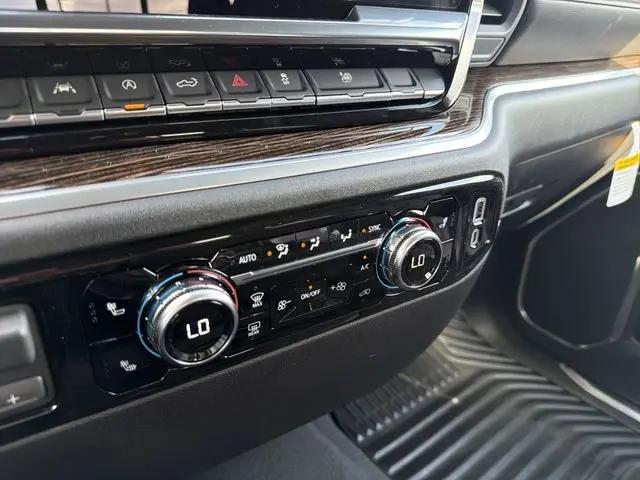 2026 GMC Sierra 1500 Crew Cab, Standard Bed, SLE, 4WD