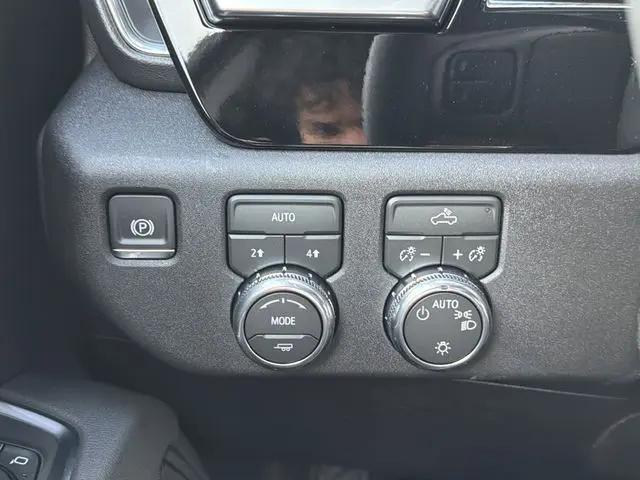 2026 GMC Sierra 1500 Crew Cab, Standard Bed, SLE, 4WD