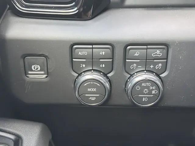 2026 GMC Sierra 1500 Crew Cab, Short Bed, AT4, 4WD