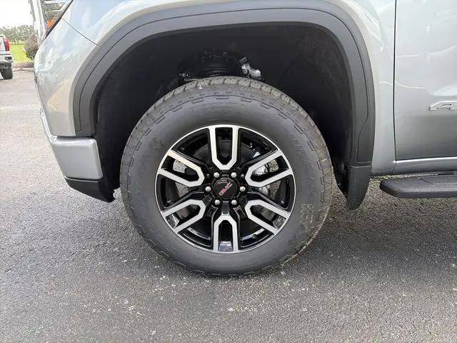 2026 GMC Sierra 1500 Crew Cab, Short Bed, AT4, 4WD