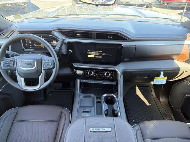 2026 GMC Sierra 2500HD Crew Cab, Standard Bed, Denali, 4WD