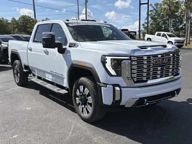 2026 GMC Sierra 2500HD Crew Cab, Standard Bed, Denali, 4WD