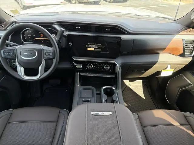2026 GMC Sierra 2500HD Crew Cab, Standard Bed, Denali, 4WD