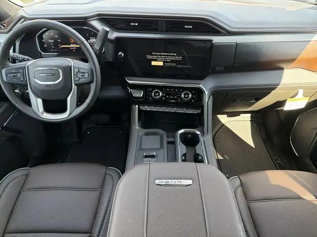 2026 GMC Sierra 2500HD Crew Cab, Standard Bed, Denali, 4WD
