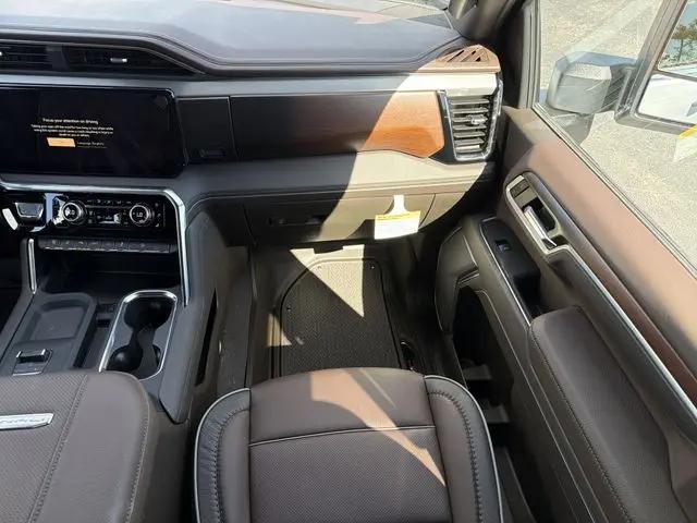 2026 GMC Sierra 2500HD Crew Cab, Standard Bed, Denali, 4WD
