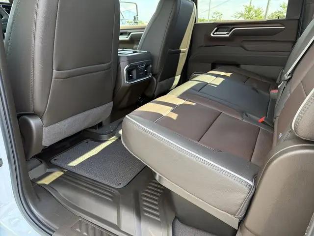 2026 GMC Sierra 2500HD Crew Cab, Standard Bed, Denali, 4WD