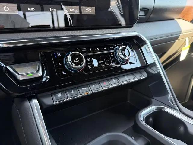 2026 GMC Sierra 2500HD Crew Cab, Standard Bed, Denali, 4WD