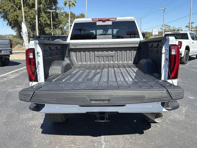 2026 GMC Sierra 2500HD Crew Cab, Standard Bed, Denali, 4WD