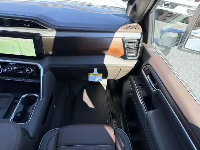 2026 GMC Sierra 2500HD Crew Cab, Standard Bed, Denali, 4WD