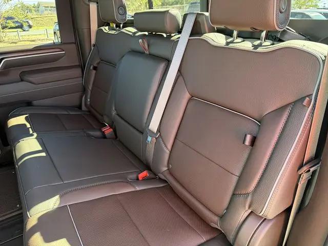 2026 GMC Sierra 2500HD Crew Cab, Standard Bed, Denali, 4WD