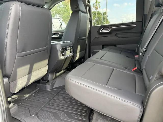 2026 GMC Sierra 3500HD Crew Cab, Long Bed, SLT Dual Rear Wheel, 4WD