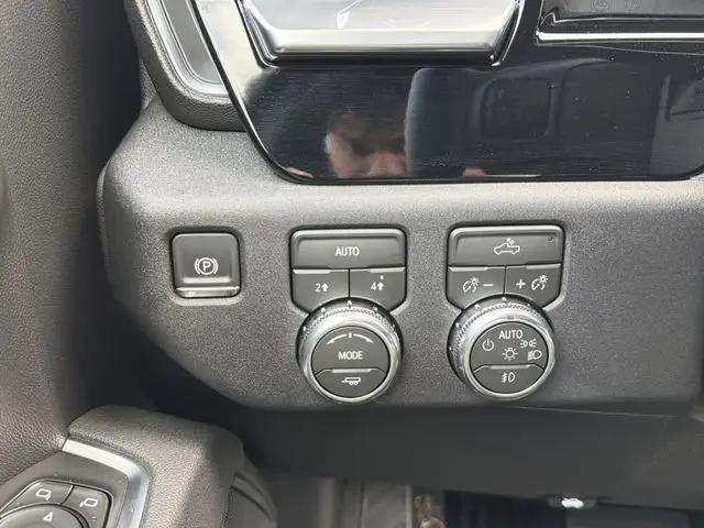 2026 GMC Sierra 1500 Double Cab, Standard Bed, Elevation, 4WD