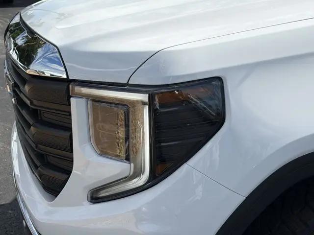 2026 GMC Sierra 1500 Crew Cab, Standard Bed, Pro, 4WD
