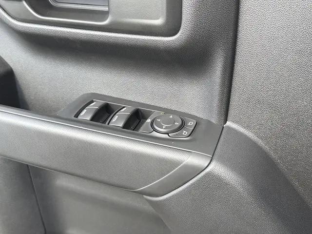 2026 GMC Sierra 1500 Crew Cab, Standard Bed, Pro, 4WD