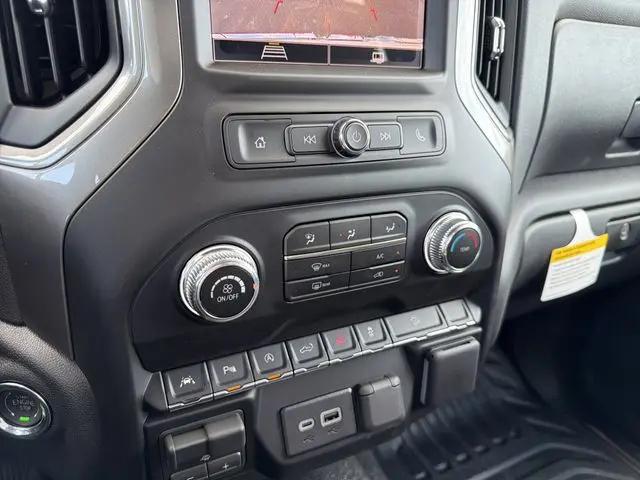 2026 GMC Sierra 1500 Crew Cab, Standard Bed, Pro, 4WD