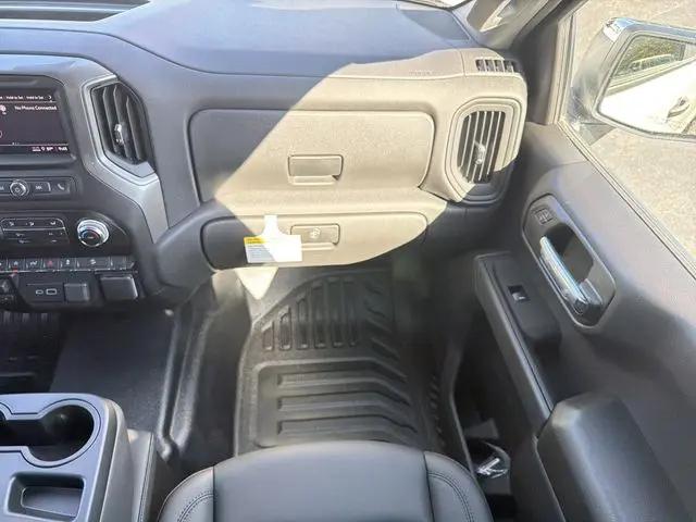 2026 GMC Sierra 1500 Crew Cab, Standard Bed, Pro, 4WD
