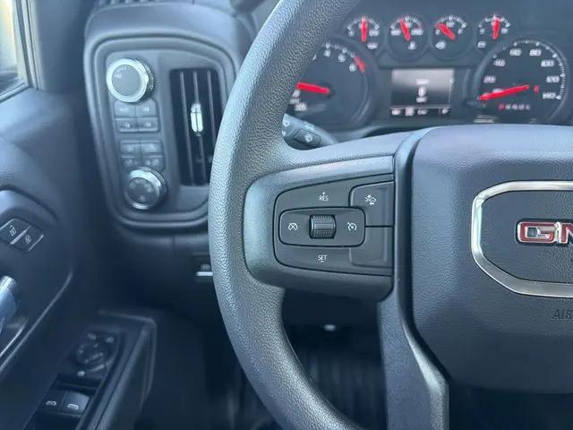 2026 GMC Sierra 1500 Crew Cab, Standard Bed, Pro, 4WD