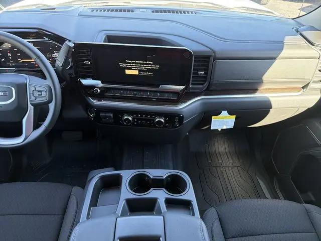 2026 GMC Sierra 1500 Crew Cab, Short Bed, SLE, 4WD