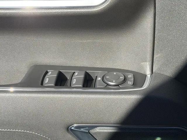 2026 GMC Sierra 1500 Crew Cab, Short Bed, SLE, 4WD