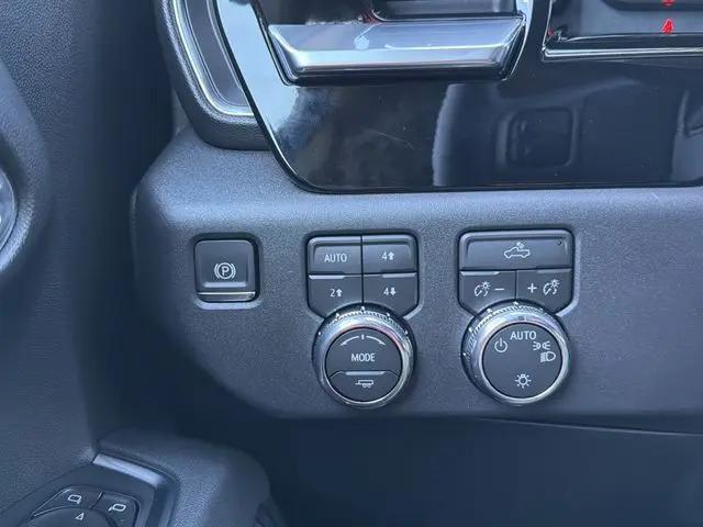 2026 GMC Sierra 1500 Crew Cab, Short Bed, SLE, 4WD