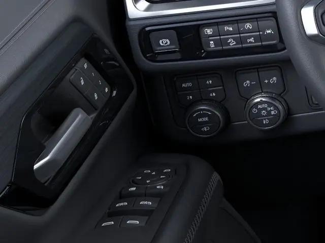 2026 GMC Yukon 4WD Denali