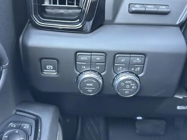 2026 GMC Sierra 2500HD Crew Cab, Standard Bed, AT4X, 4WD