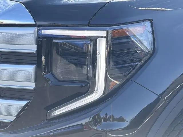 2026 GMC Sierra 1500 Crew Cab, Short Bed, SLE, RWD