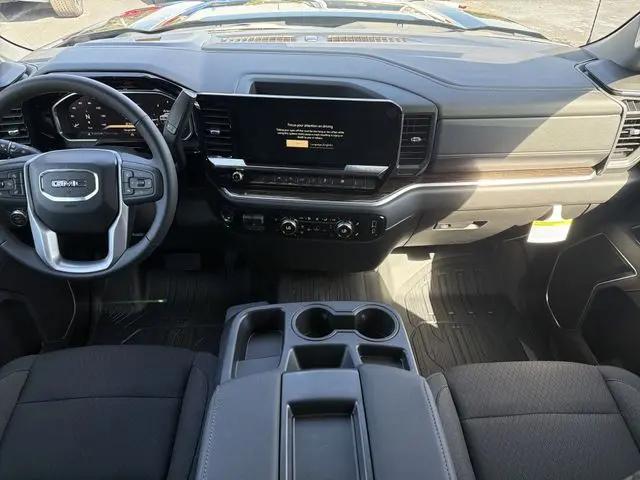 2026 GMC Sierra 1500 Crew Cab, Short Bed, SLE, RWD