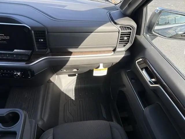 2026 GMC Sierra 1500 Crew Cab, Short Bed, SLE, RWD