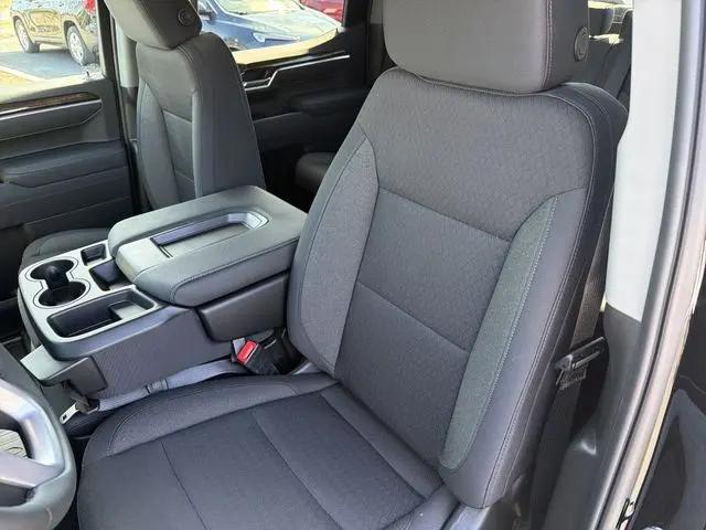 2026 GMC Sierra 1500 Crew Cab, Short Bed, SLE, RWD