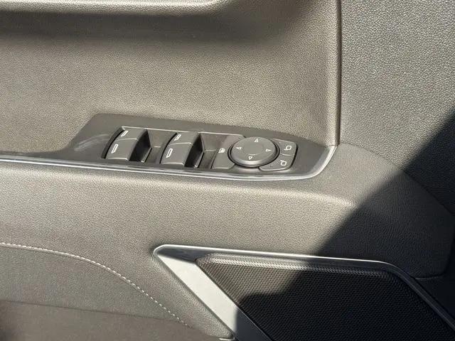 2026 GMC Sierra 1500 Crew Cab, Short Bed, SLE, RWD