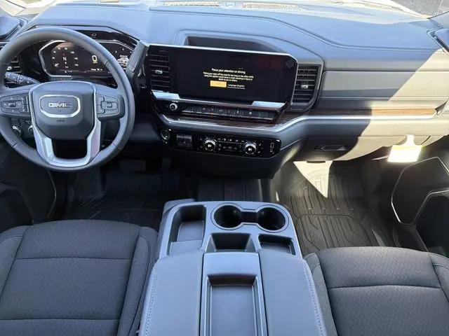 2026 GMC Sierra 1500 Crew Cab, Short Bed, SLE, RWD