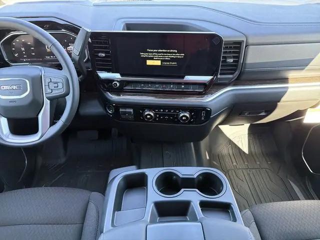 2026 GMC Sierra 1500 Crew Cab, Short Bed, SLE, RWD