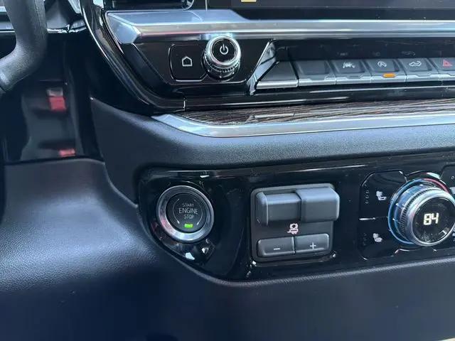 2026 GMC Sierra 1500 Crew Cab, Short Bed, SLE, RWD