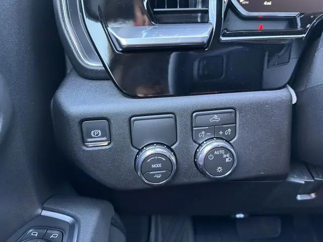 2026 GMC Sierra 1500 Crew Cab, Short Bed, SLE, RWD