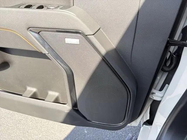 2026 GMC Sierra 2500HD Crew Cab, Standard Bed, AT4, 4WD