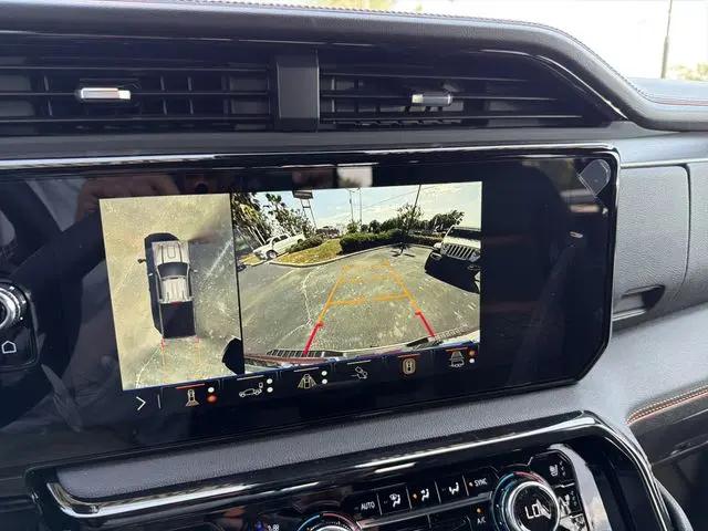 2026 GMC Sierra 2500HD Crew Cab, Standard Bed, AT4, 4WD