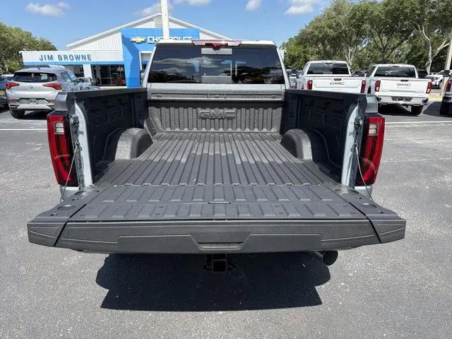 2026 GMC Sierra 2500HD Crew Cab, Standard Bed, Denali, 4WD