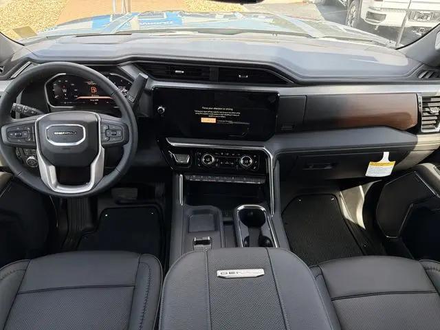 2026 GMC Sierra 2500HD Crew Cab, Standard Bed, Denali, 4WD