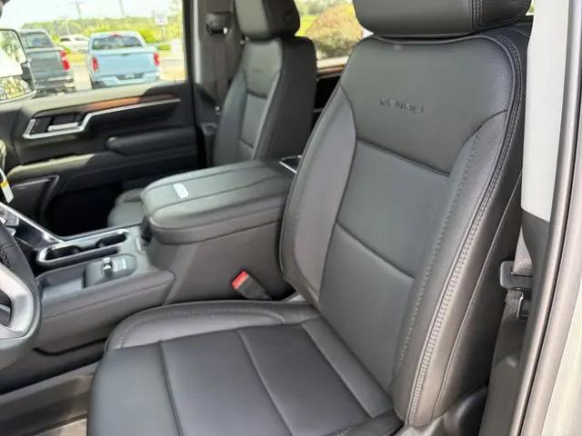 2026 GMC Sierra 2500HD Crew Cab, Standard Bed, Denali, 4WD