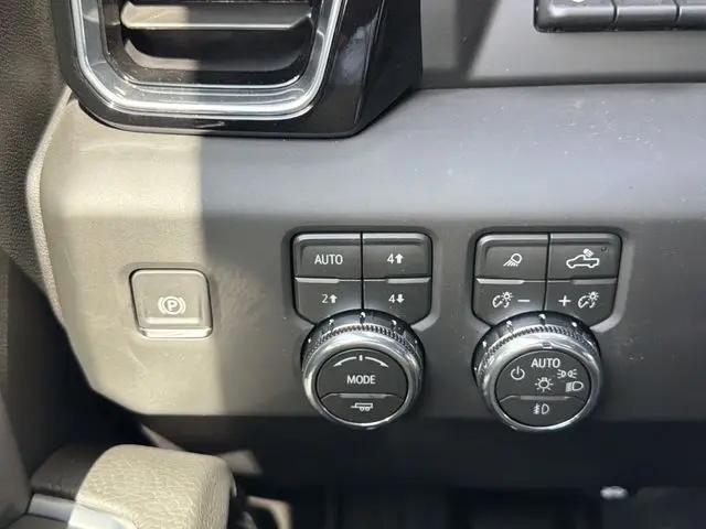 2026 GMC Sierra 2500HD Crew Cab, Standard Bed, Denali, 4WD
