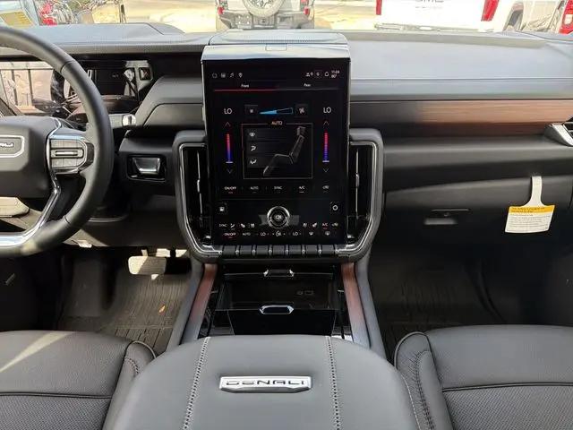 2026 GMC Yukon XL 4WD Denali