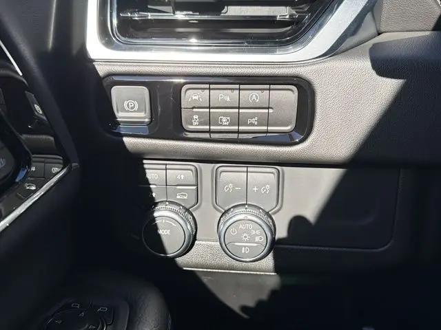 2026 GMC Yukon XL 4WD Denali